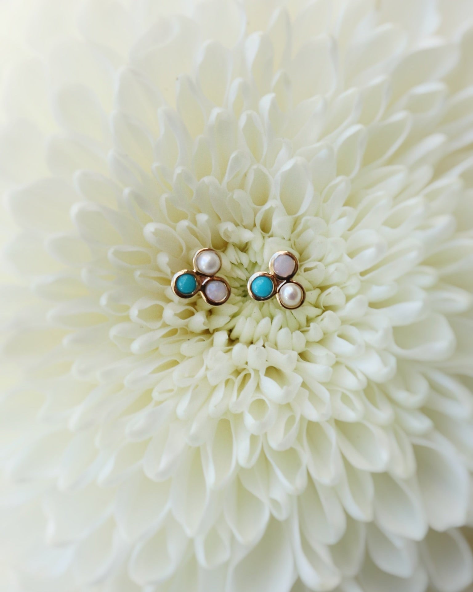Pastel Hue Trio Stud (single)