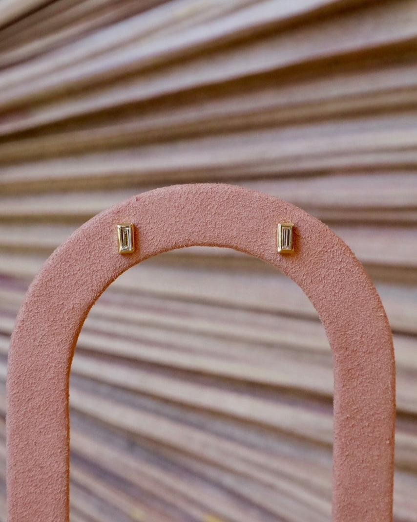 Diamond Baguette Stud (single)