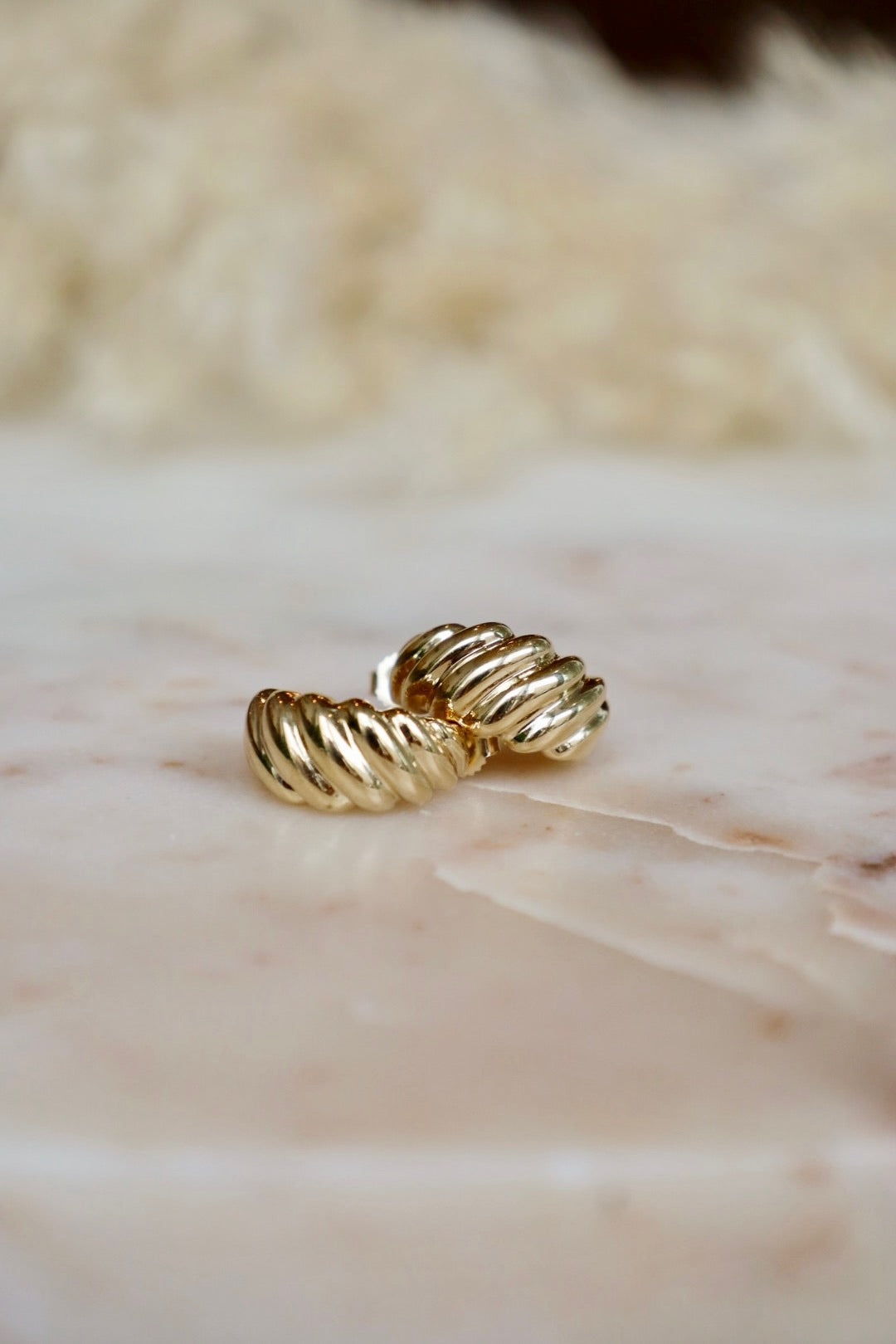 Large Croissant Stud Earring (single)