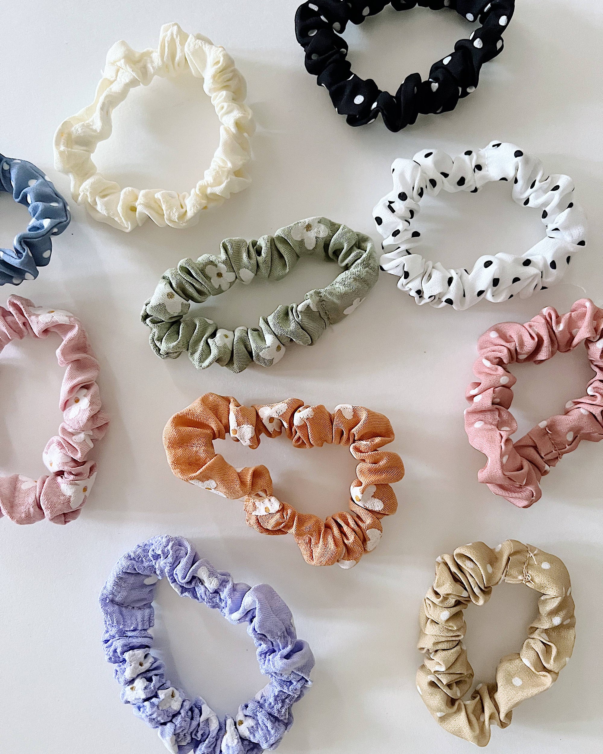 Mini scrunchie set