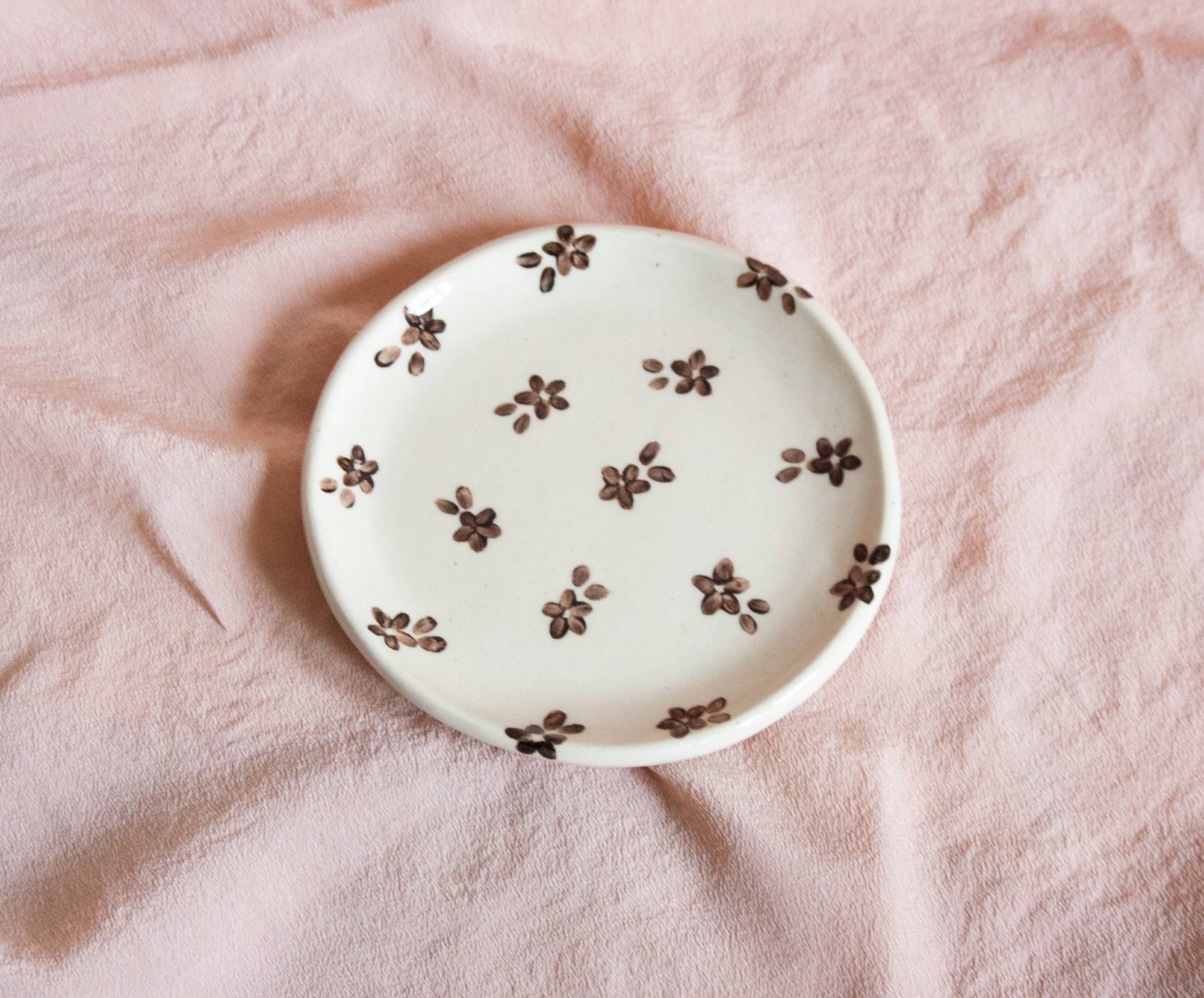 Black Forget Me Not Catchall Plate