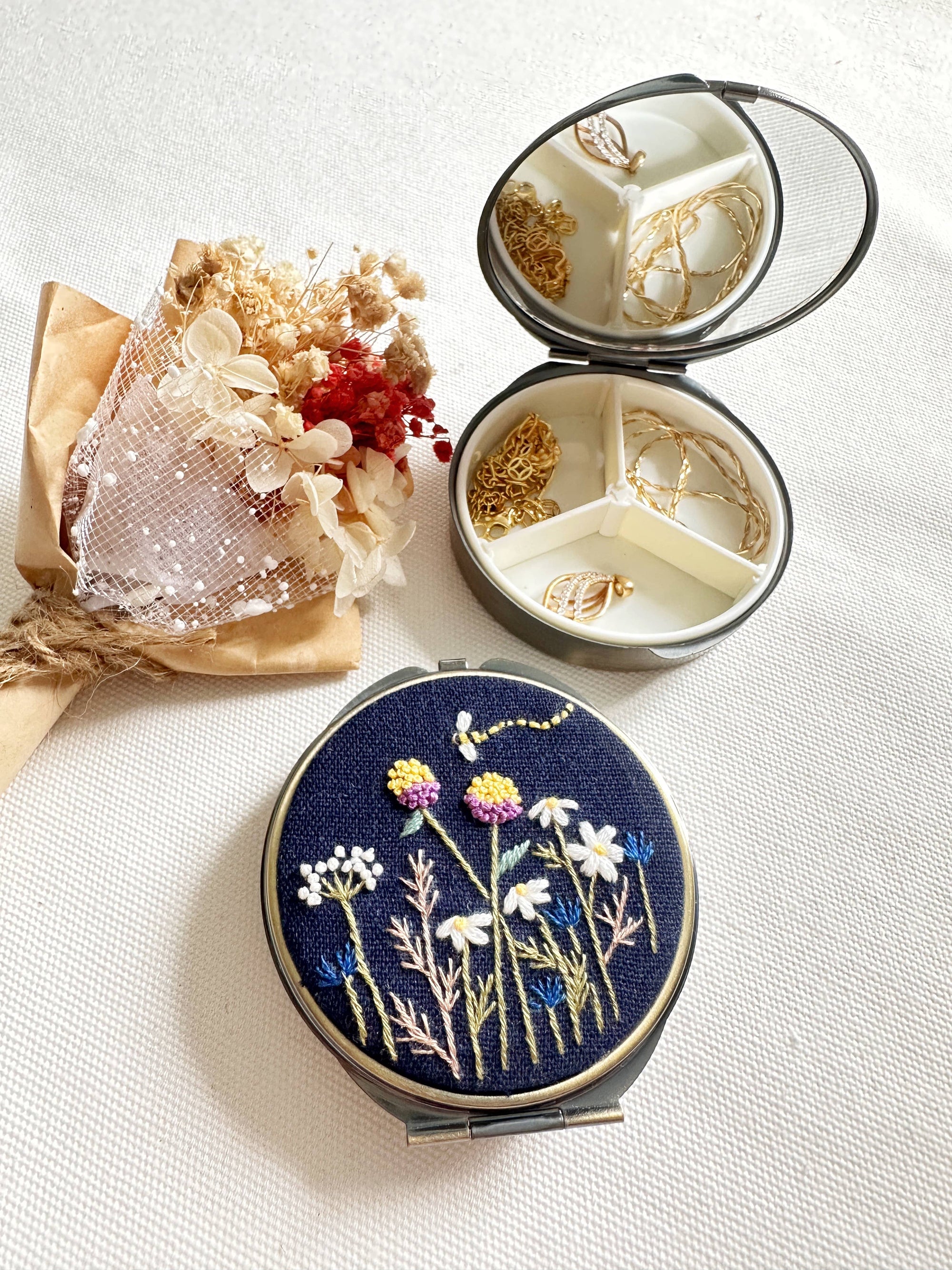 Floral Embroidered Round Jewelry Box With Mirror (In Stock✅)