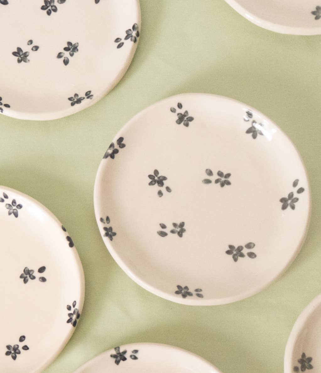 Black Forget Me Not Catchall Plate