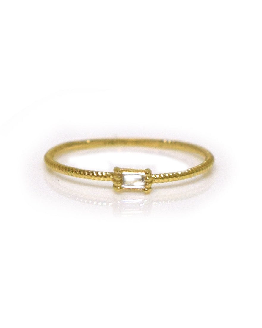 Gold Diamond Golden Grace Twist Ring