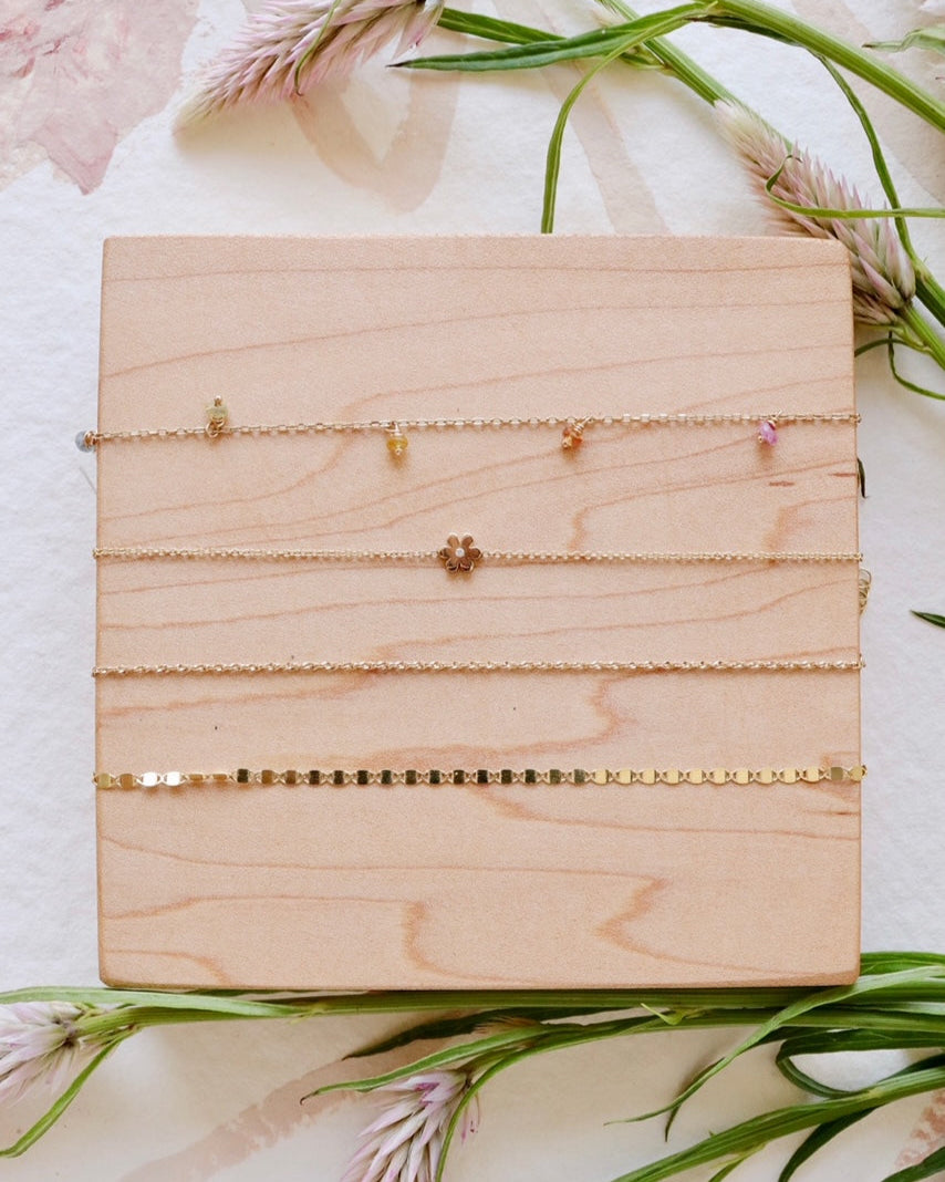 Tiny Flower with Diamond Bracelet