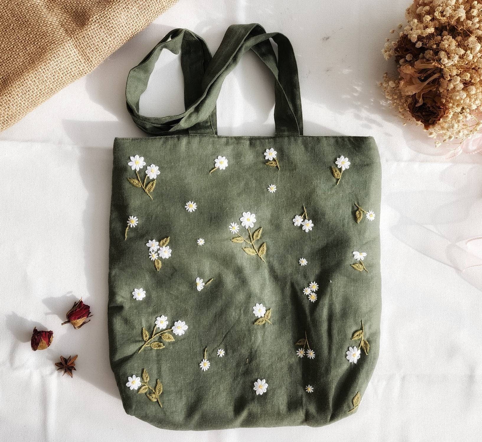 Small Daisies Embroidery Linen Tote Bag✅