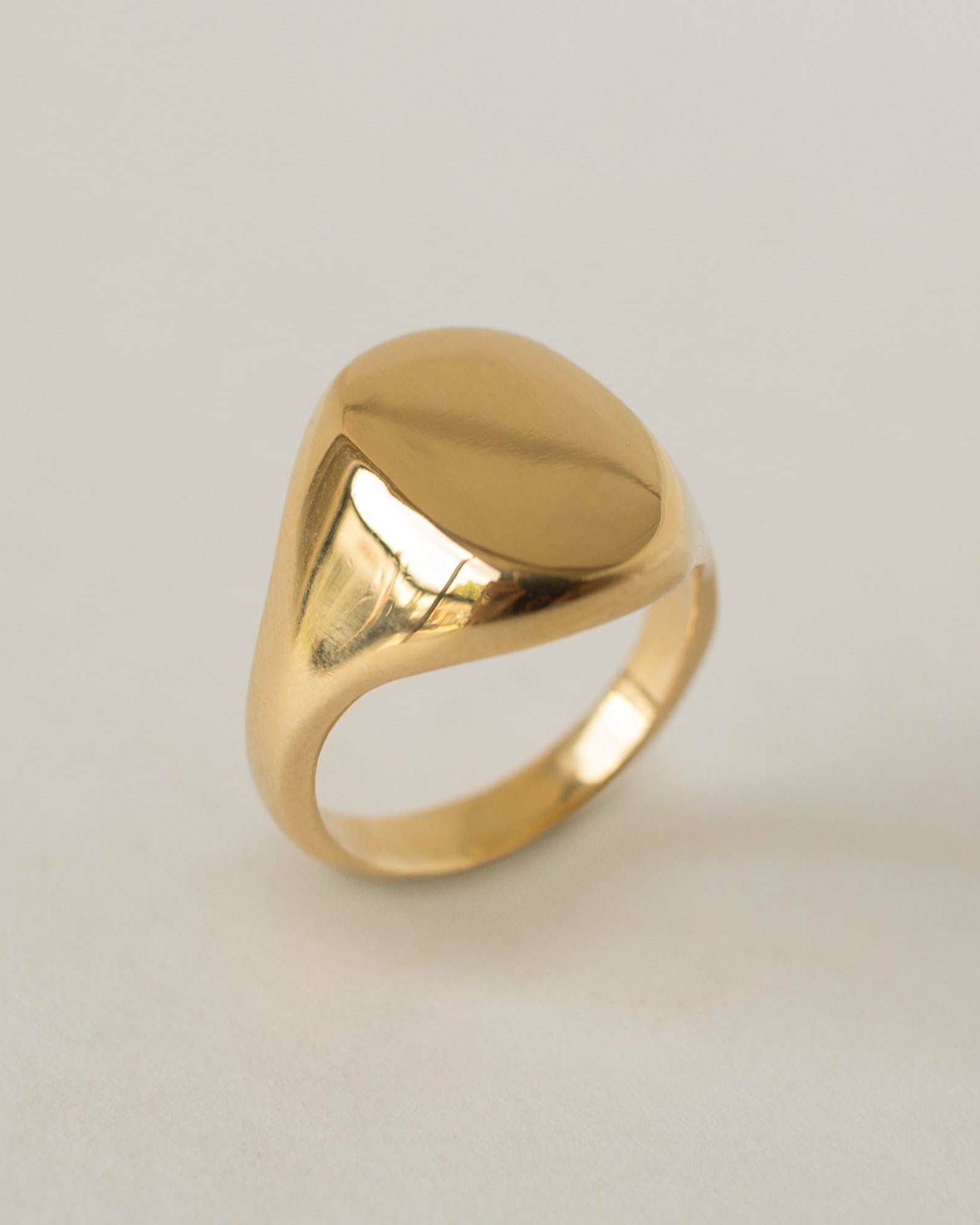 Eliot Signet Ring