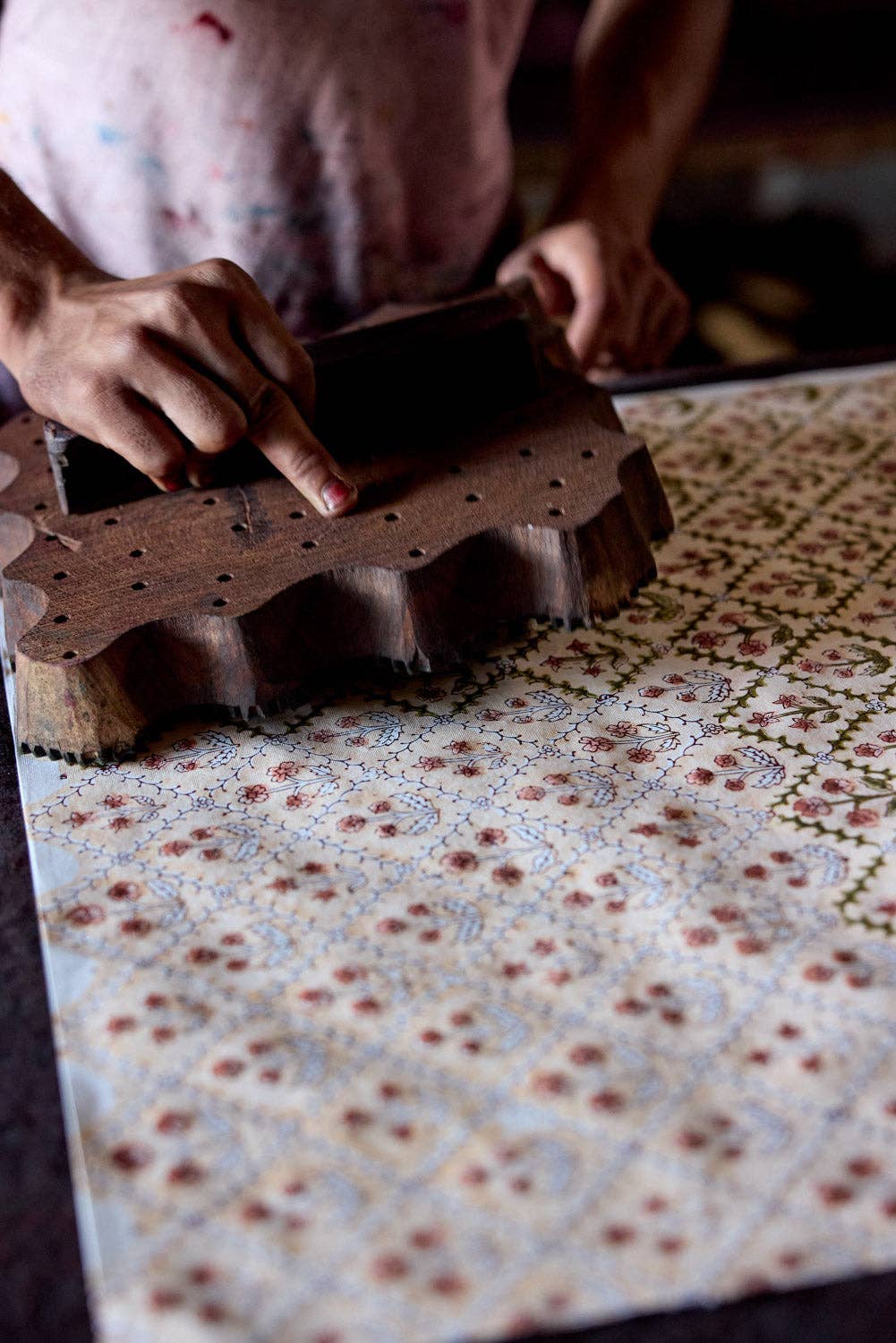 Block Printed Wrapping Paper Sheets - Floral Lattice Winter Red