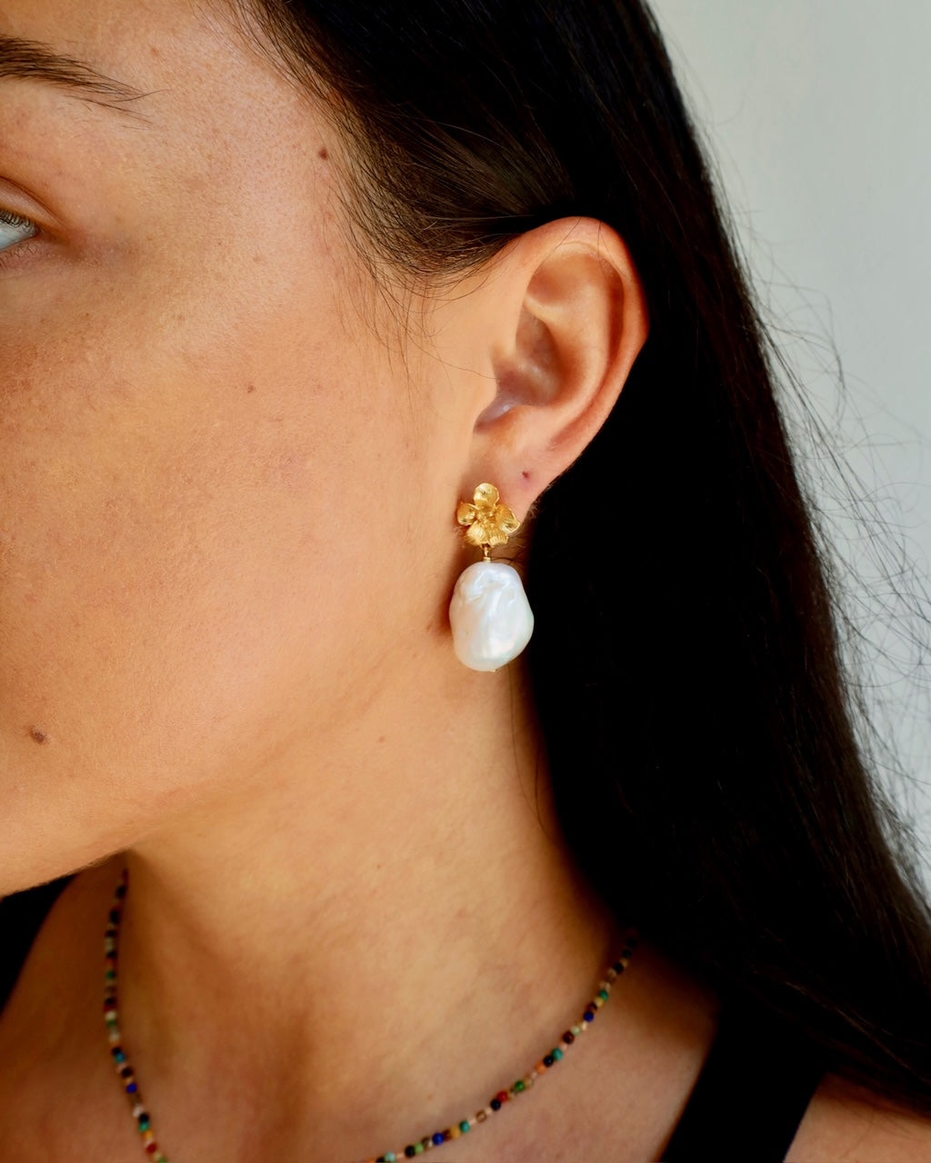 Hibiscus Pearl Drop Earring