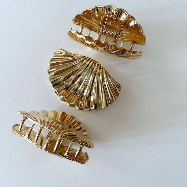 Gold shell hair claw