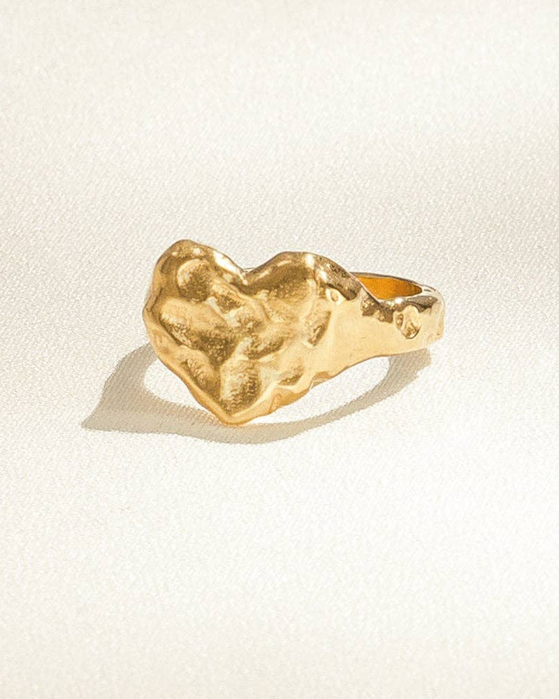 Livia Heart Ring