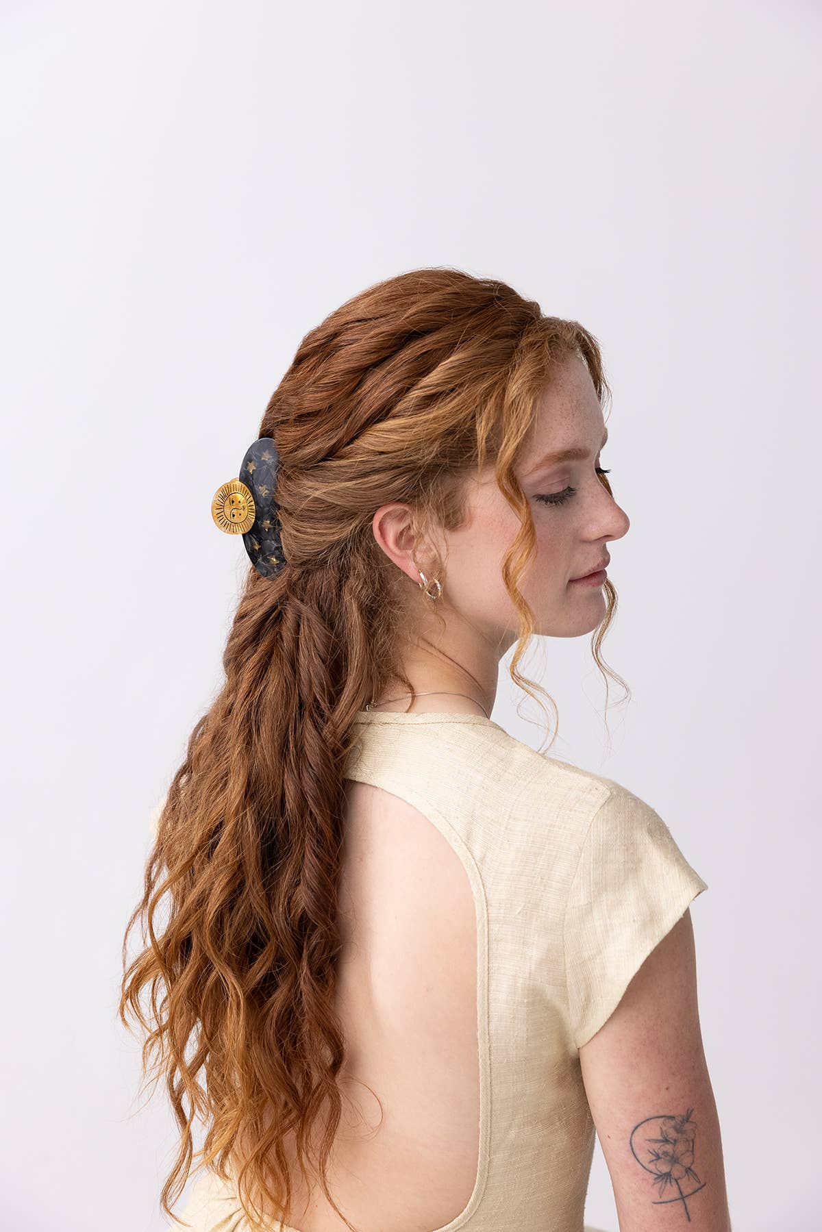 Sun and Stars Claw - Gold and Black Celestial Astrology Clip