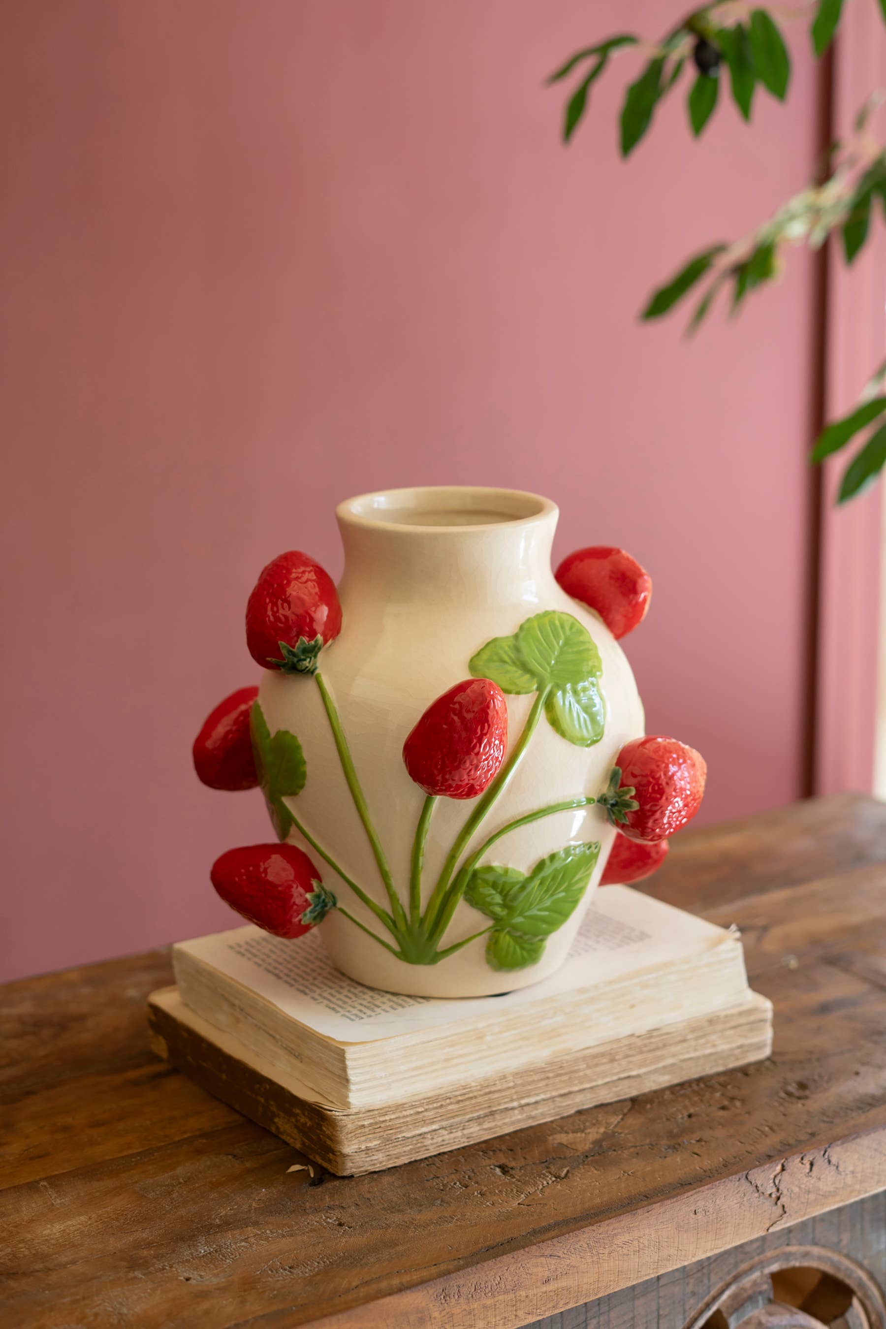 SMALL CERAMIC STRAWBERRIES VASE
