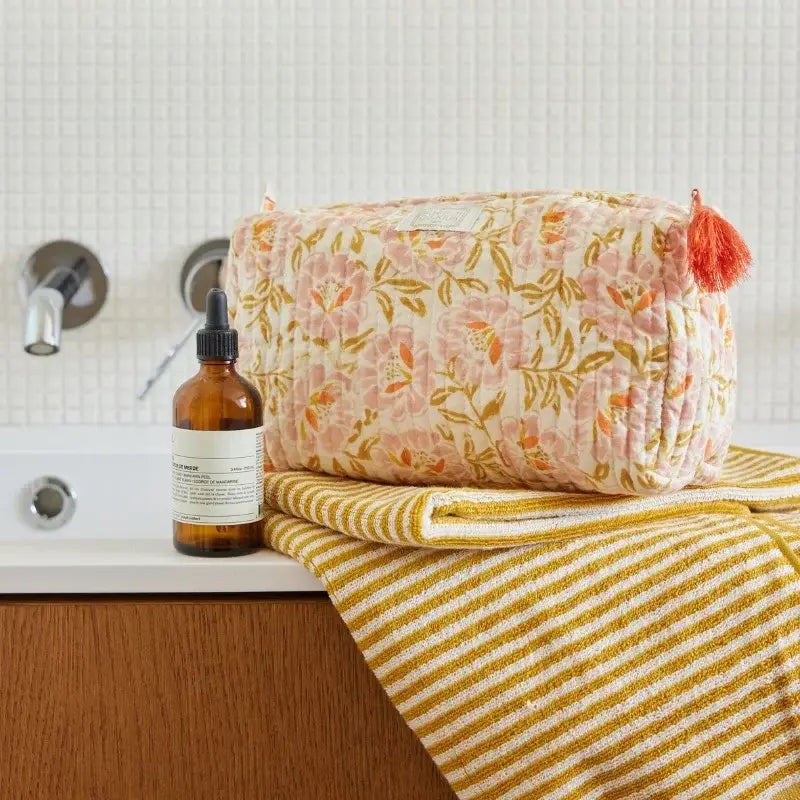 Toiletry bag - Petunia Rose