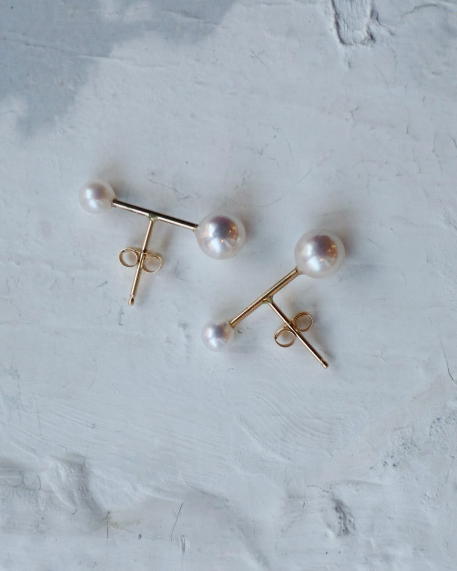Majorette Earring (single)