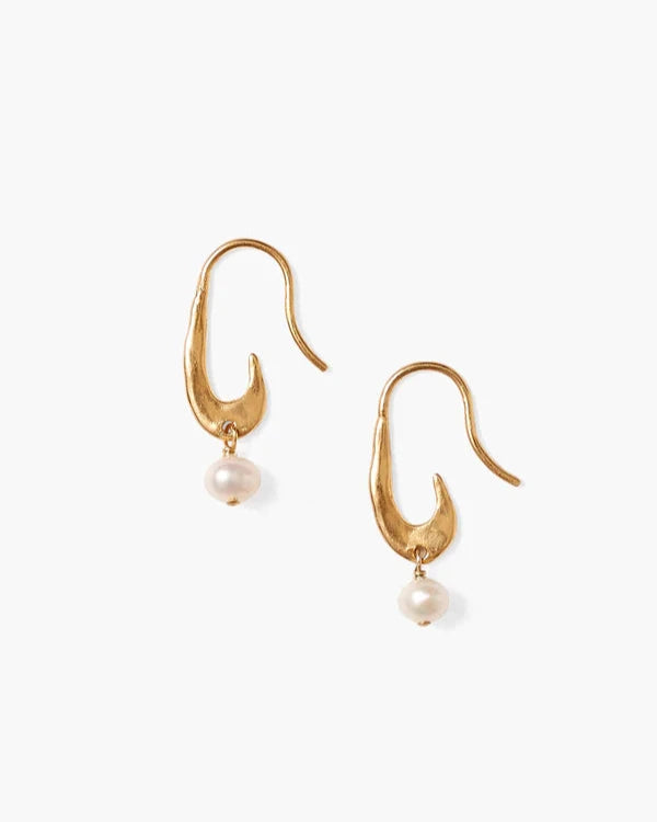 Gala Crecent Pearl Earrings