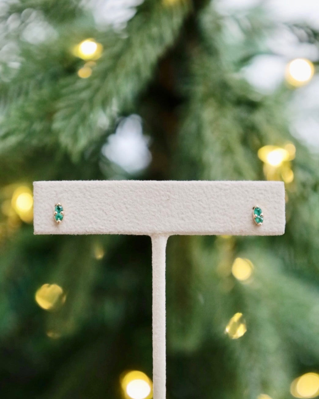 Emerald Pavilion Stud (single)