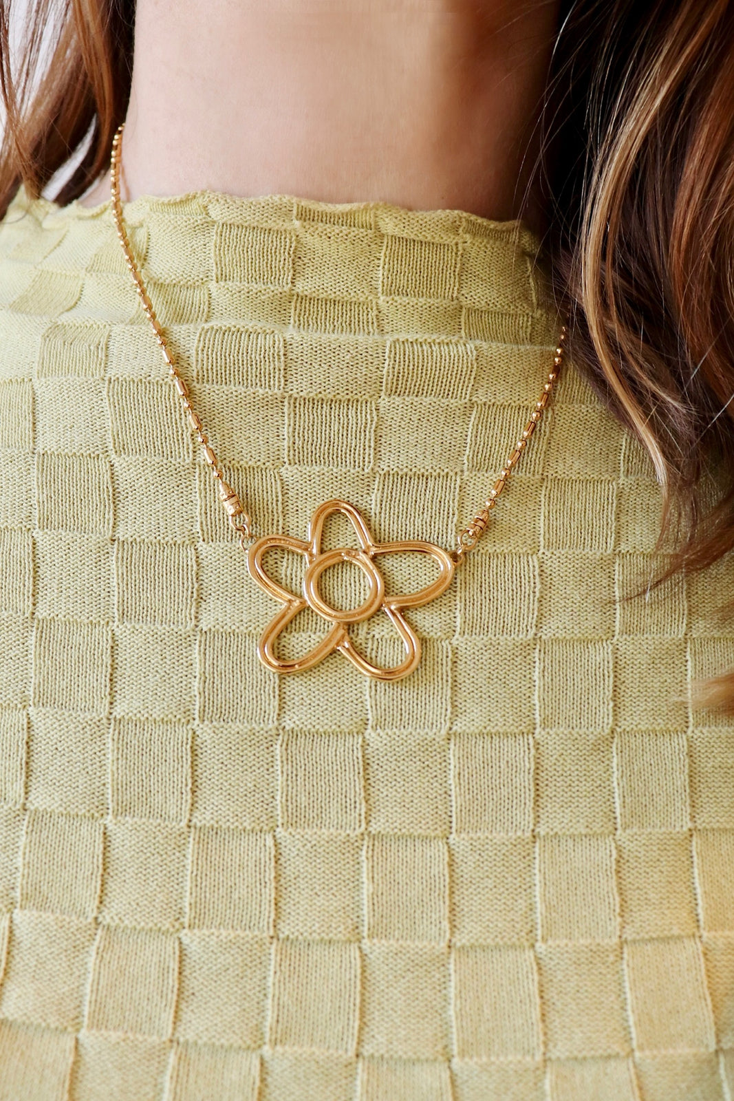 Gold Flower Power Pendant Necklace