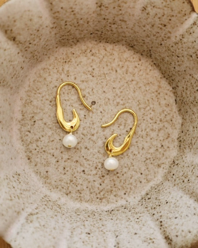 Gala Crecent Pearl Earrings