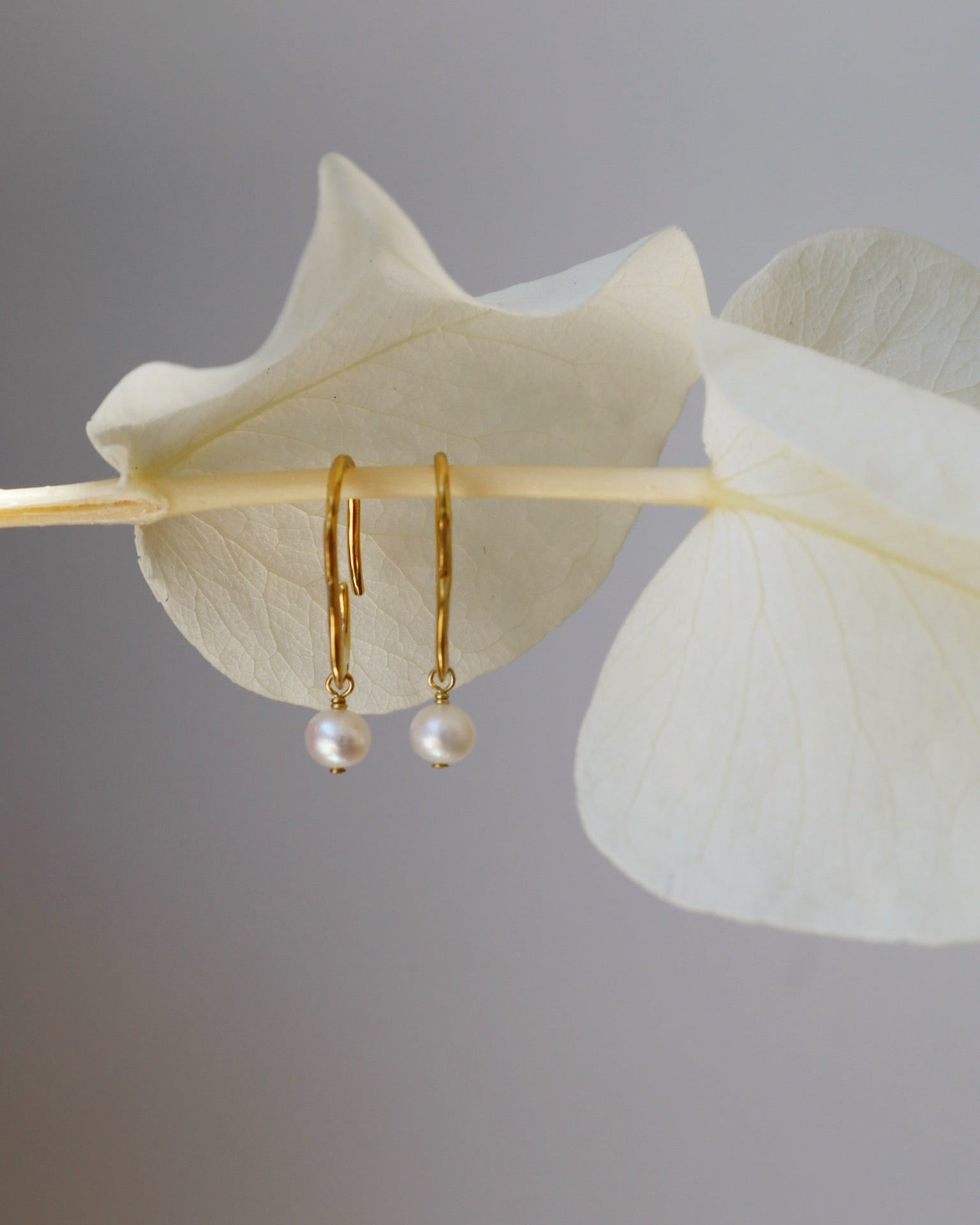 Gala Crecent Pearl Earrings