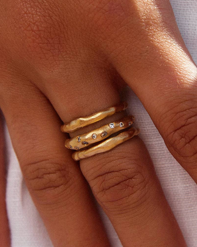 Iris Ring
