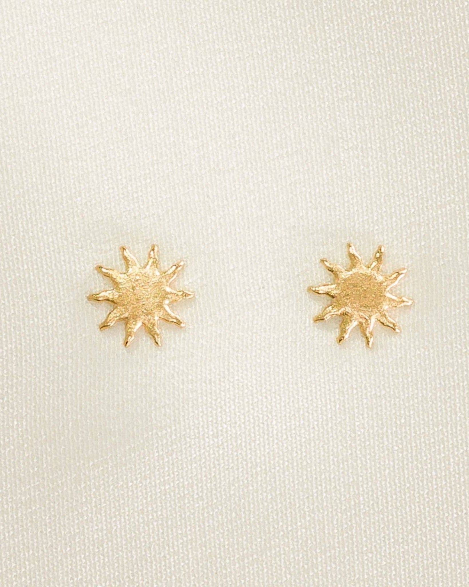 Cala Stud Earrings