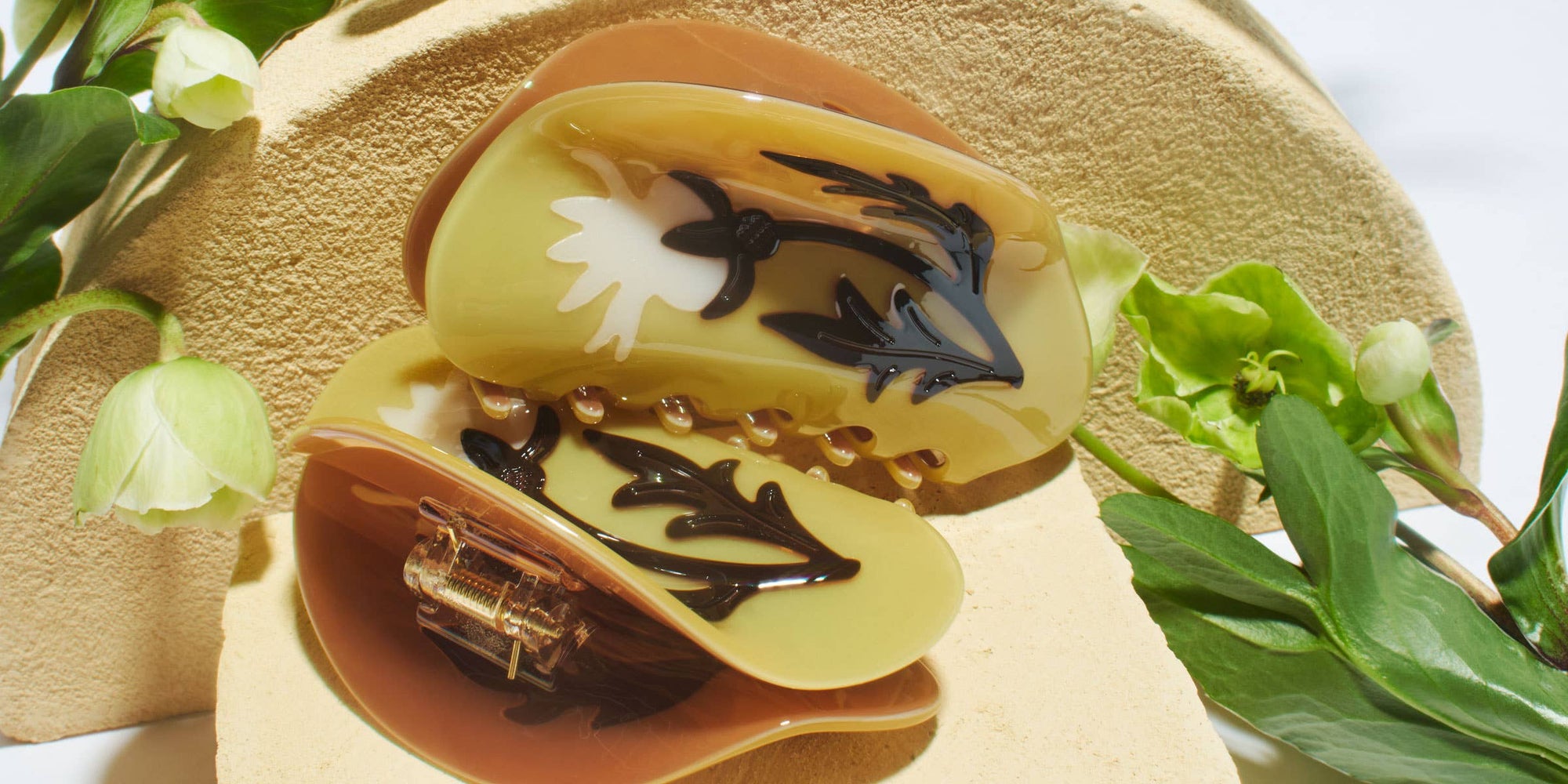 Rosehip Claw - Fall Colors Acetate Floral Hair Clip