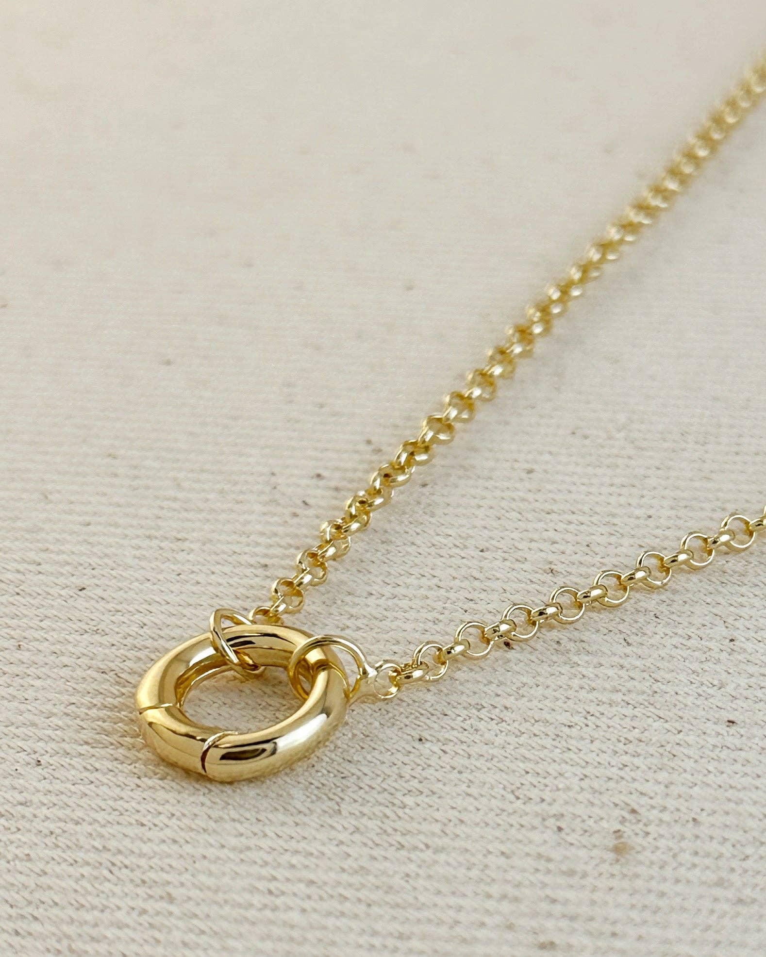 Rolo Chain with Carabiner