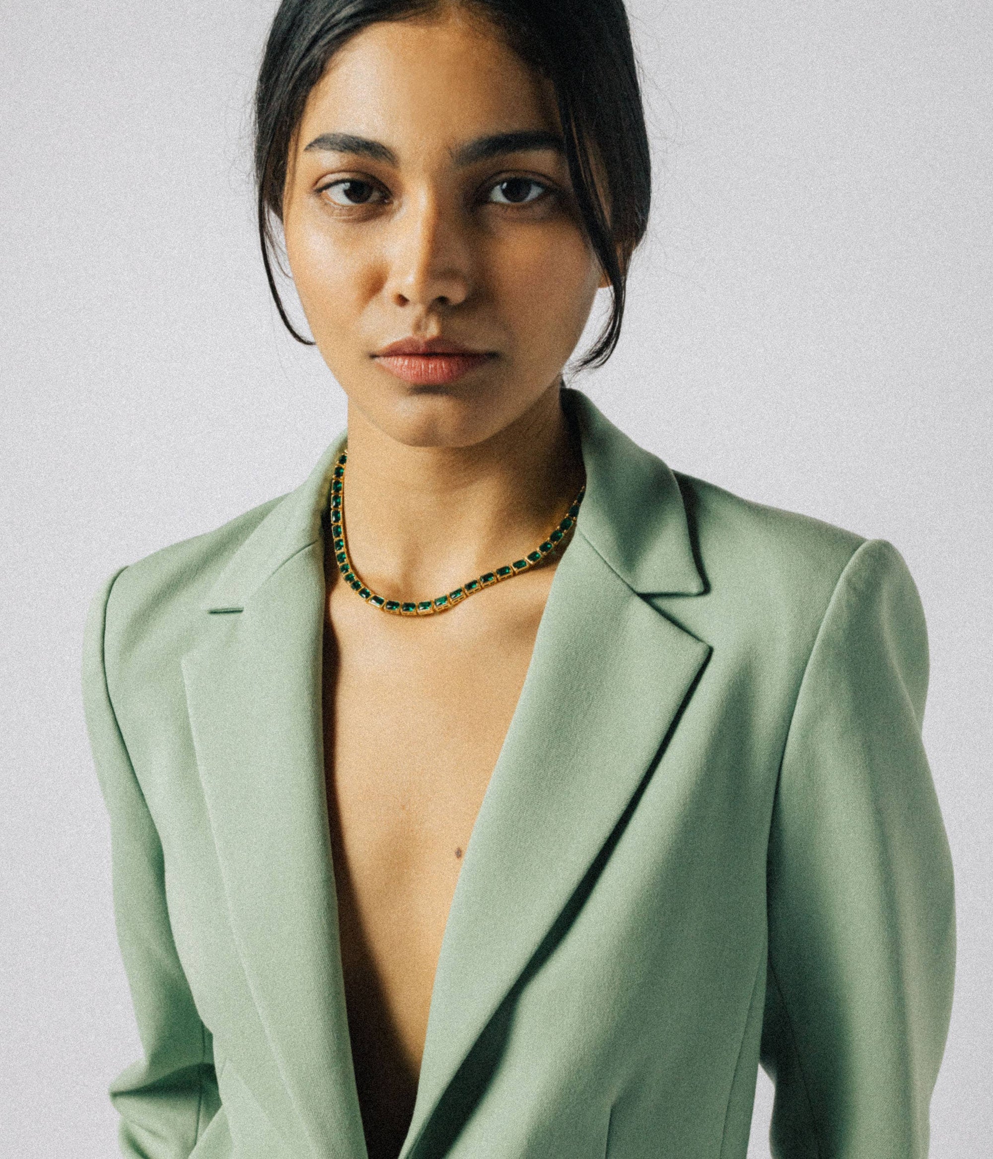 Liza Slider Necklace in Emerald