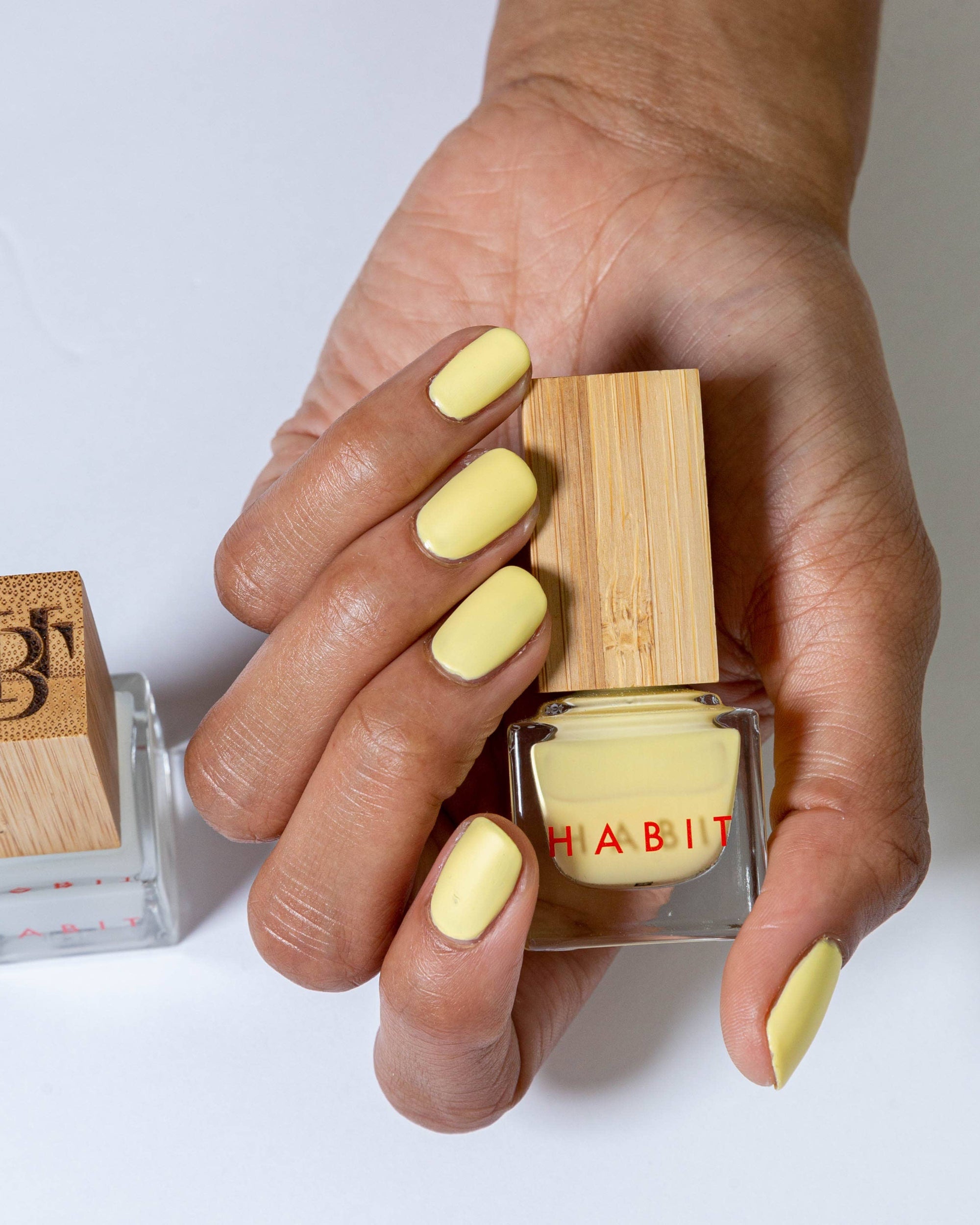 53 Daisy Chain Nail Polish