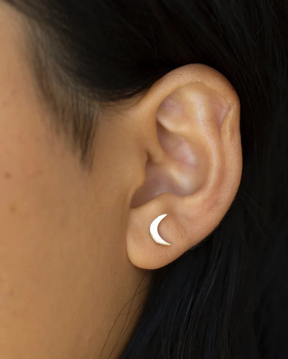 Moon Earring (single)