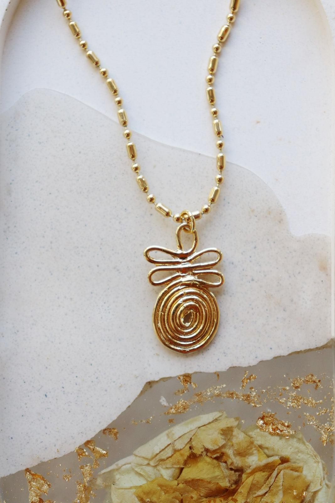 Labyrinth Spiral Gold Chain Necklace