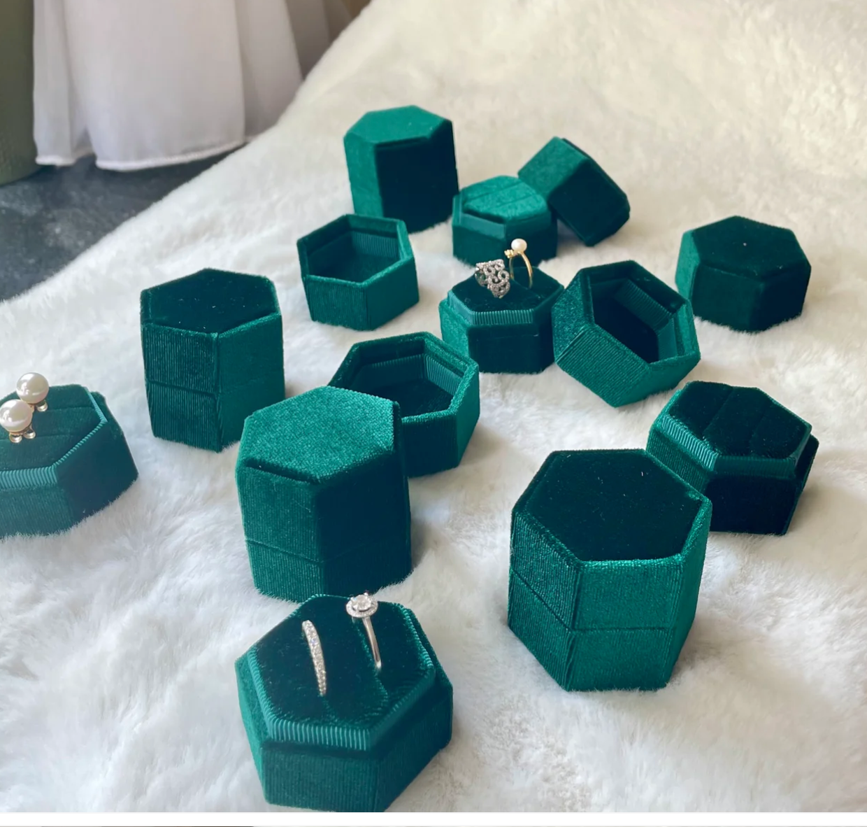 Hexagon Velvet Ring Box
